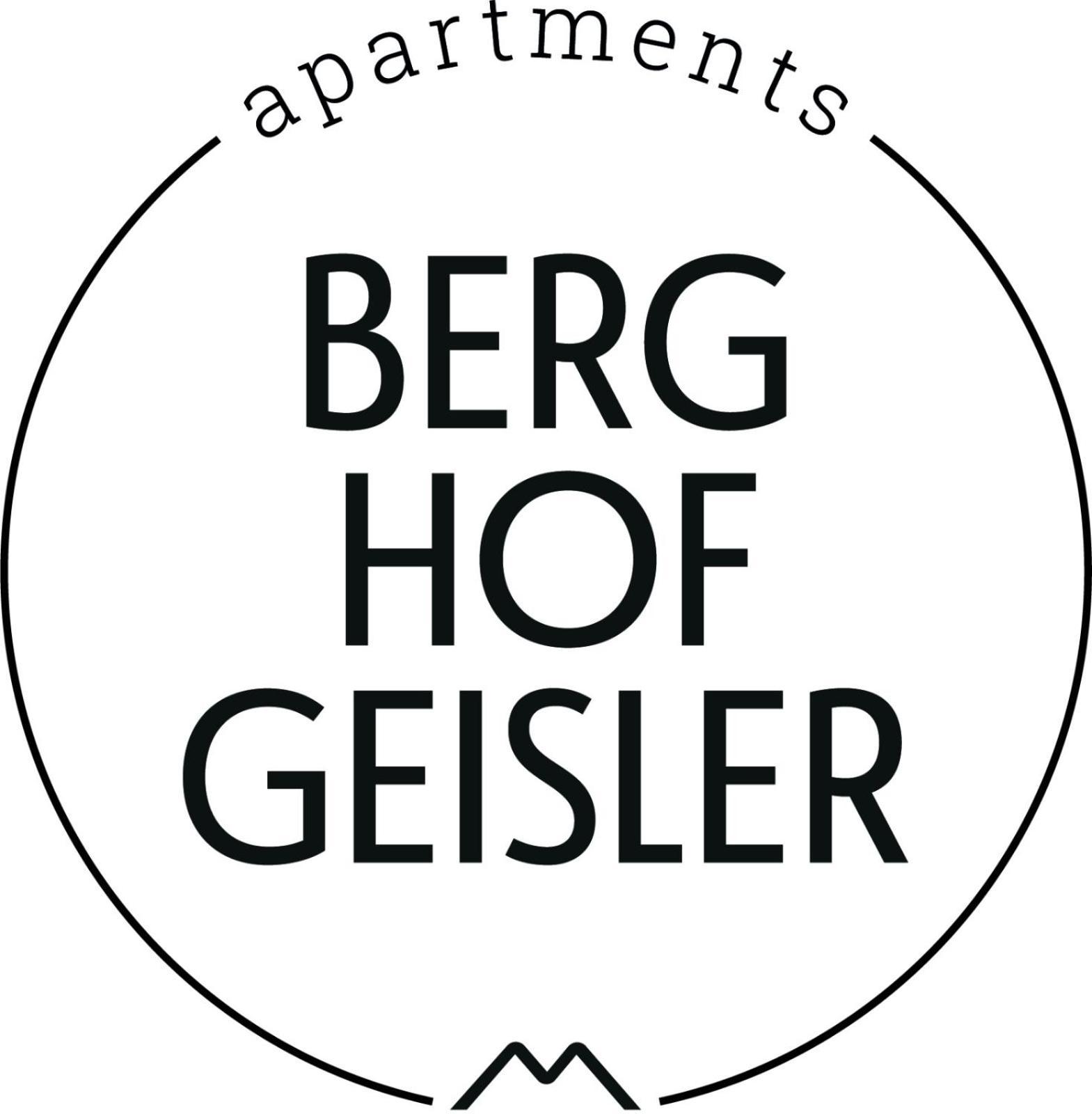 Berghof Geisler Aparthotel Финкенберг Екстериор снимка